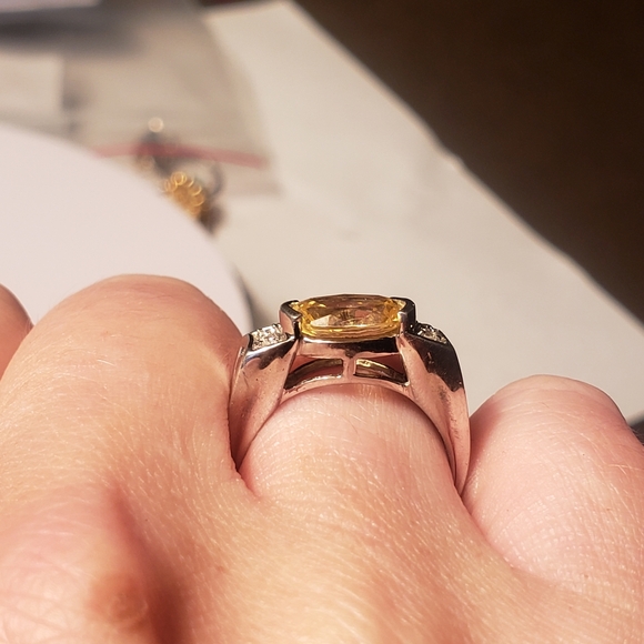 RARE Estate Victoria Wieck/MEDA Canary Quartz Ring - Picture 7 of 9